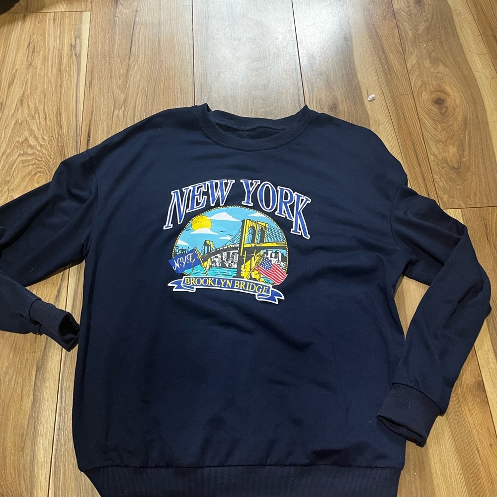 new york light weight crew neck